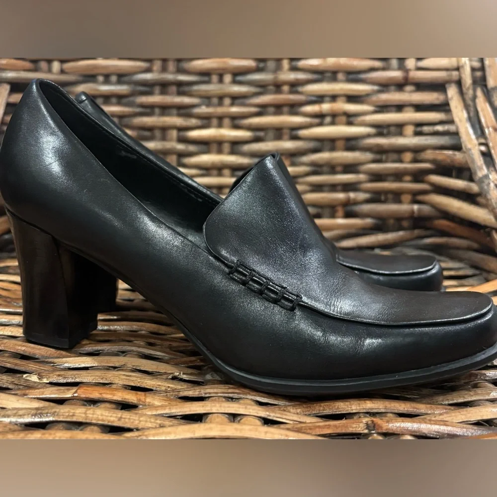 Franco Sarto Black Women's Nolan
Pump Loafers in size 10 - Picture 8 of 16